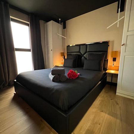 Les Suites De Stanislas Jacuzzi & Spa Nancy Exteriör bild