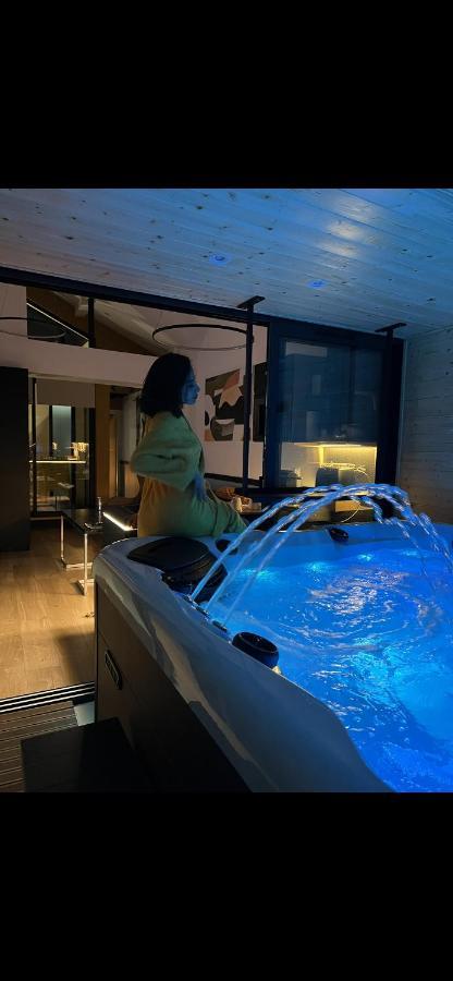 Les Suites De Stanislas Jacuzzi & Spa Nancy Exteriör bild