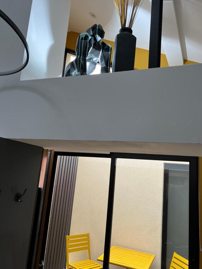Les Suites De Stanislas Jacuzzi & Spa Nancy Exteriör bild