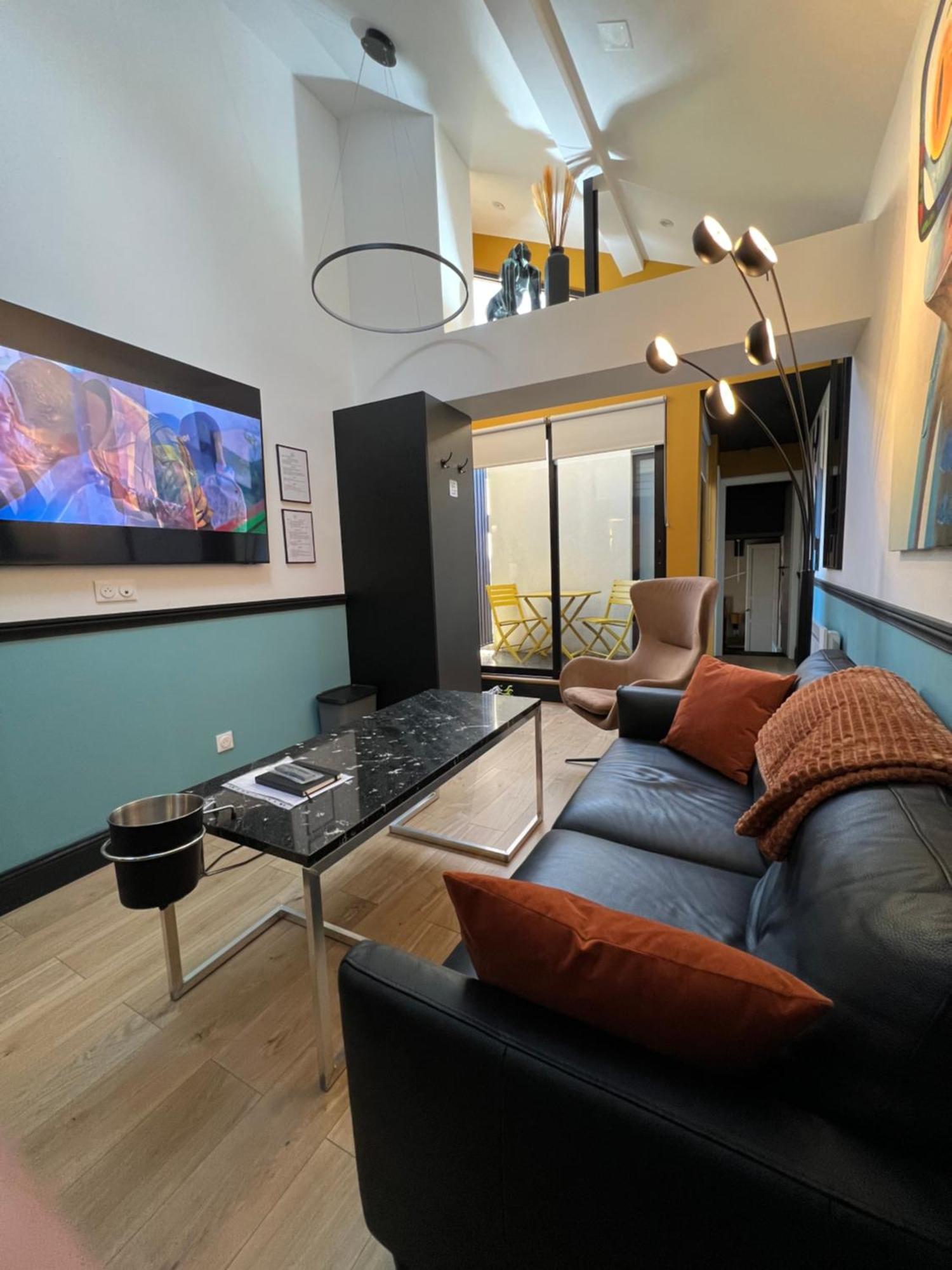 Les Suites De Stanislas Jacuzzi & Spa Nancy Exteriör bild